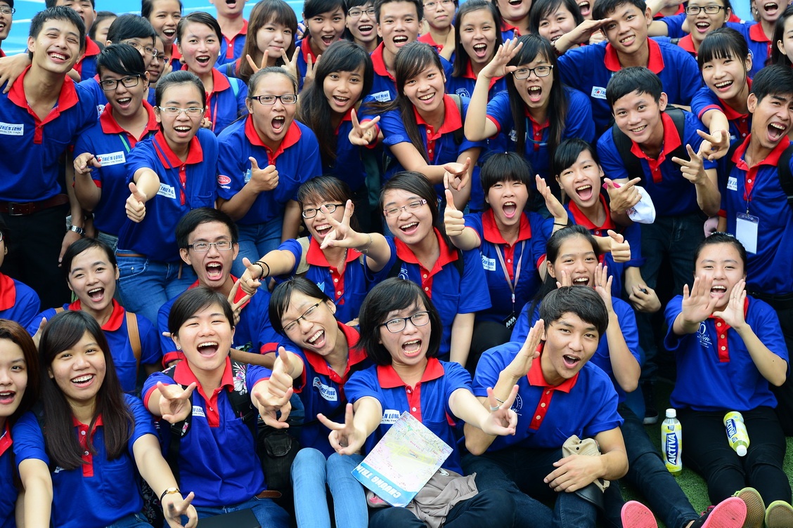 4.000 sinh vien TP.HCM ra quan Tiep suc mua thi hinh anh