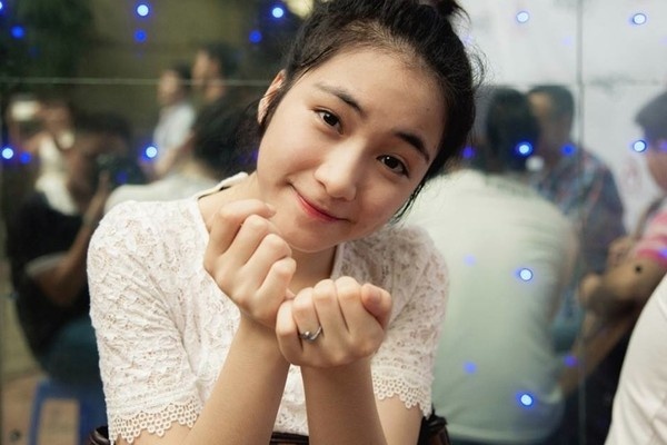 Hòa Minzy có một khuôn mặt dễ thương.