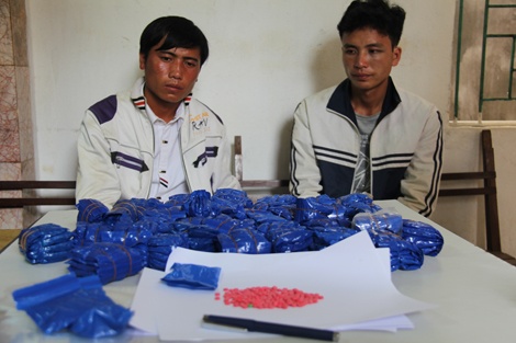 Sinh nhat thi co ma tuy da hinh anh