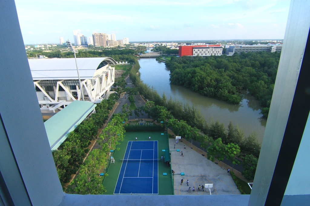 KTX sanh dieu nhu khach san cho si tu o TP.HCM hinh anh