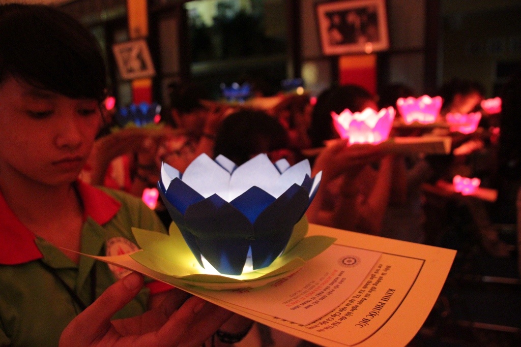 Dem hoa dang cau may thi do dai hoc hinh anh