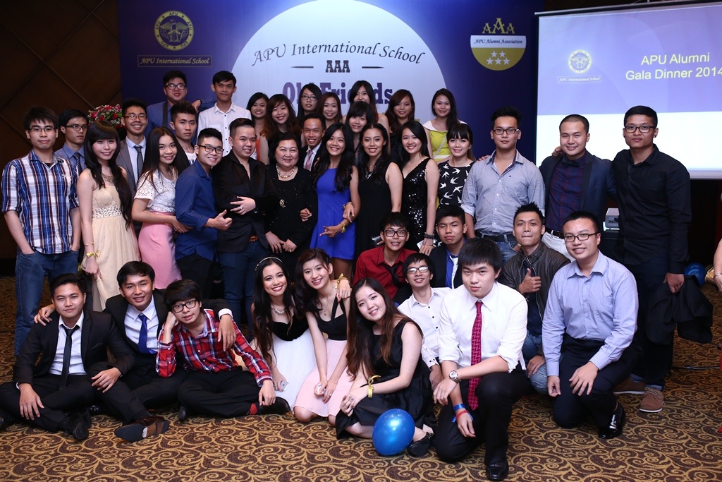 Buoi gap mat cua cuu hoc sinh APU hinh anh