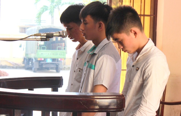 Nam thanh nien tuoi 20 tu vong vi bi danh hoi dong hinh anh