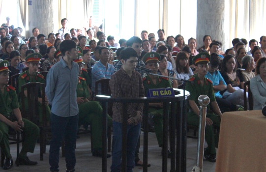 Hai thanh nien quan he dong tinh roi giet chu tiem vang hinh anh