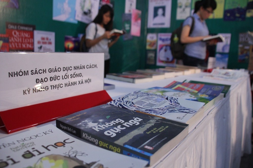 100 cuốn sách thanh thiếu nhi nên đọc được chia thành 6 nhóm.