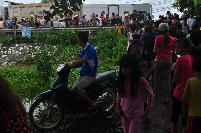 Nu sinh DH Cong nghiep tu tu vi bi tram cam hinh anh