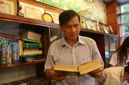 Than y chua ‘gioi an mui’ ke chuyen bi danh vi doc y thu hinh anh