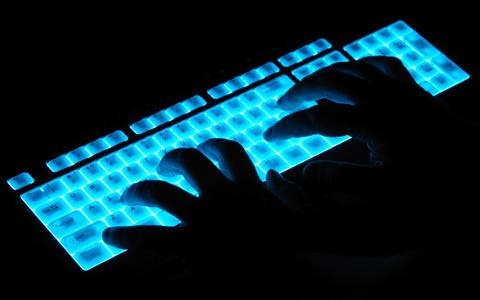 9x lua dao tien ty qua mang internet hinh anh