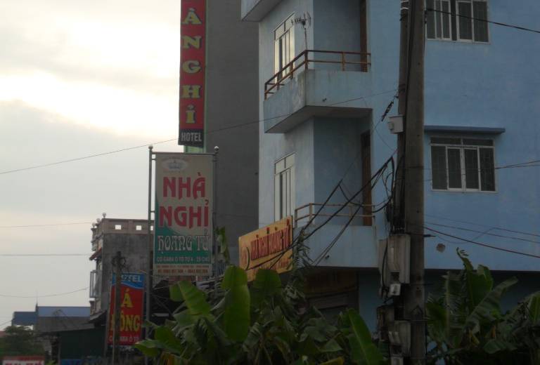 Vao nha nghi voi ban gai, nguoi dan ong chet loa the hinh anh