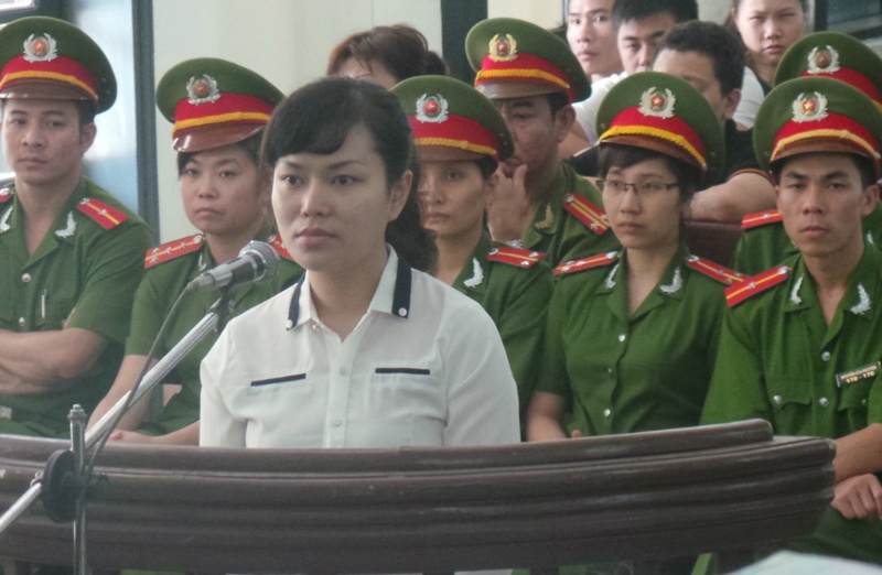 Nu quai lua hang tram ty linh an chung than hinh anh