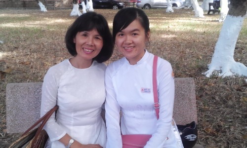 Co giao cua nhung thu khoa hinh anh