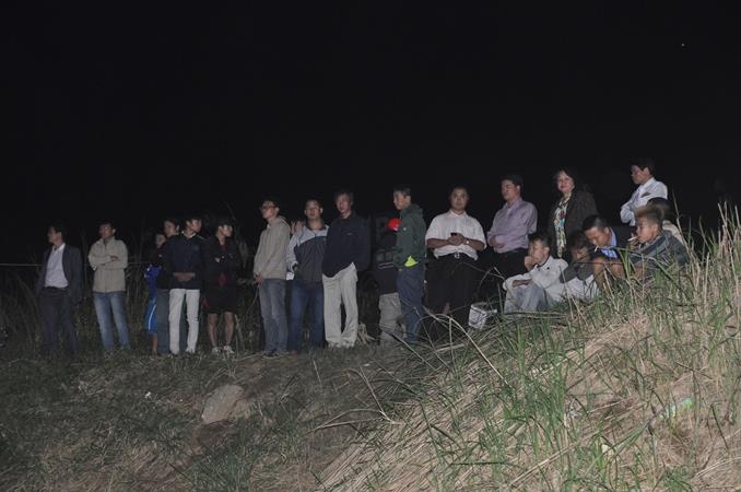 Trang dem ngong thi the bi bac si tham my phi tang hinh anh