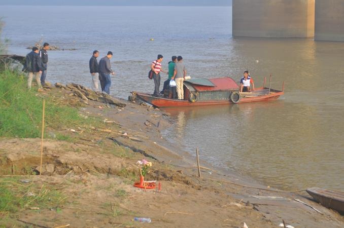 'Thi the chi Huyen co the da noi o khu vuc nao do' hinh anh