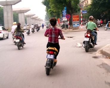 Xuat hien nhom cuop chuyen ‘san’ xe dap dien hinh anh