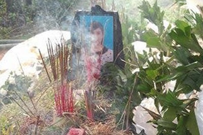 Nu sinh tu nan khi di phuot: 'Gia dinh phuot' tran tinh hinh anh