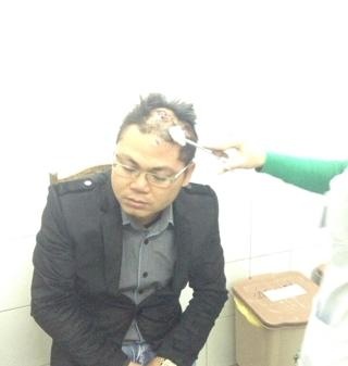 Chem lien tiep vao dau vi khong cho no tien mua nha hinh anh