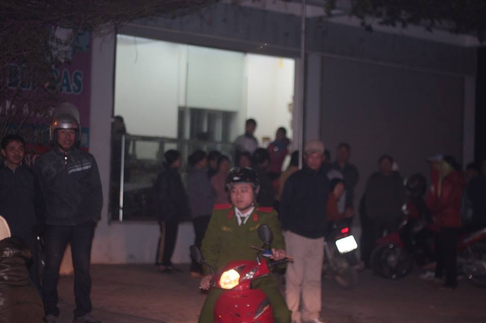 No lon o dai ly gas, mot nguoi nguy kich hinh anh