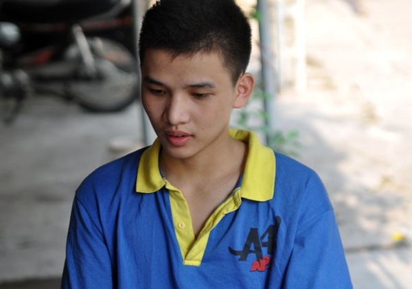 Tet sum hop cua nam sinh tung mang trong toi giet nguoi hinh anh