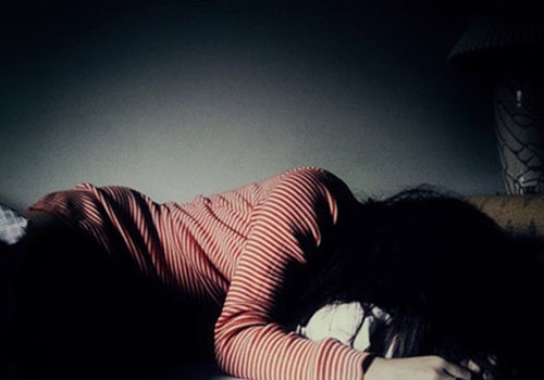 Phat tu thanh nien lam 'tro nguoi lon' voi chau ho hinh anh