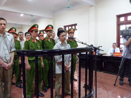 Sang mai xu phuc tham vu 'quan tai dieu pho' hinh anh