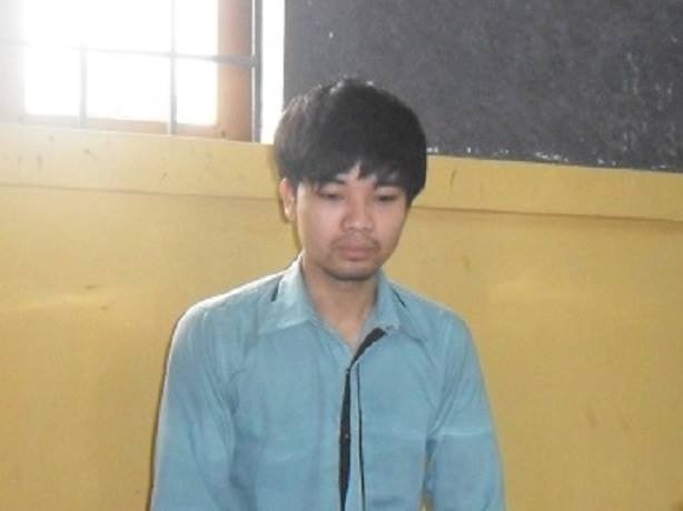 Cuong hiep roi mua thuoc ngua thai bat co gai uong hinh anh