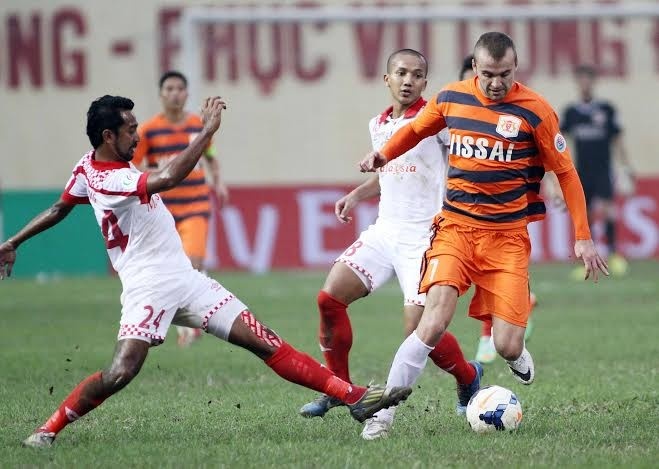 Cầu thủ V.Ninh Bình nhận 800 triệu đồng để bán độ trong trận gặp Kelantan tại AFC Cup. 