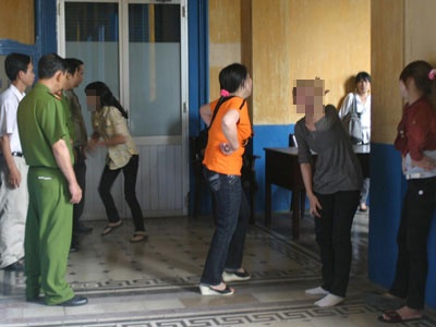 Cam dao giet nguoi khi phien toa ket thuc hinh anh