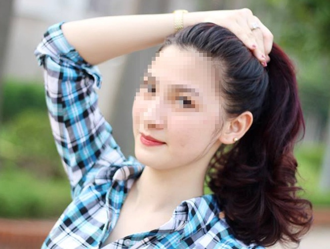 Co gai xinh dep trong clip to tinh doc len tieng xin loi hinh anh
