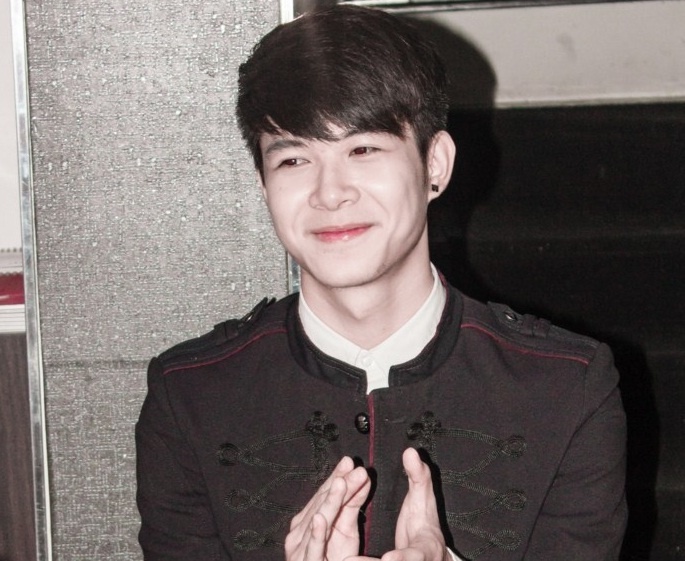 Hot boy 'Ha Noi, em yeu anh' khien fan rung rinh hinh anh
