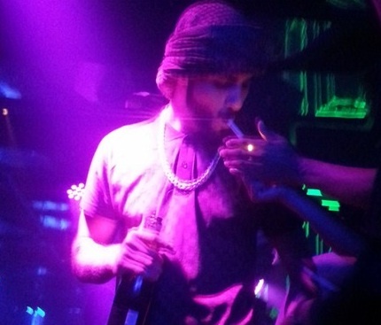 Nhung lum xum xung quanh 'qua bom xit' trai dep Omar hinh anh