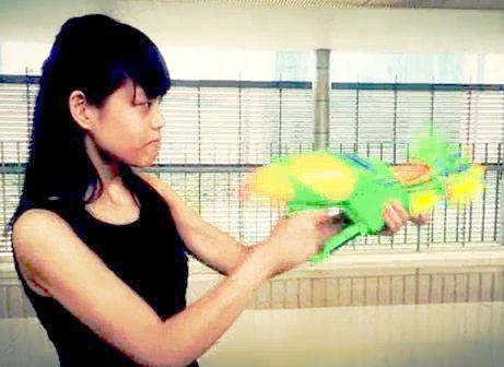 HS Ams tro thanh sieu anh hung di tim bao boi Toan hoc hinh anh