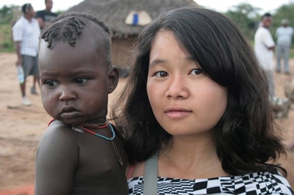 Huyen Chip - 9X di 25 nuoc bi du luan 'tan cong' hinh anh