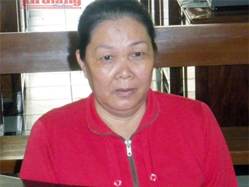 Khong duoc di tham my, bo nhi to vo lon rach mat hinh anh