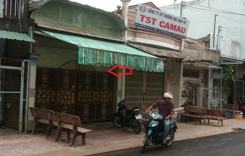 Nha Pho chanh an tinh bi nem son ban hoi tanh hinh anh