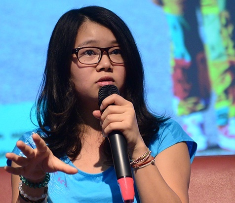 Tin don Huyen Chip het gia 600 trieu: Nha sach len tieng hinh anh