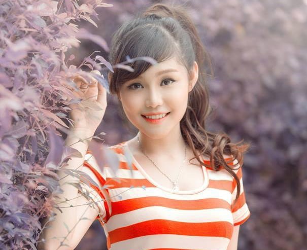 Nu sinh DH HUTECH xinh nhu hot girl hinh anh