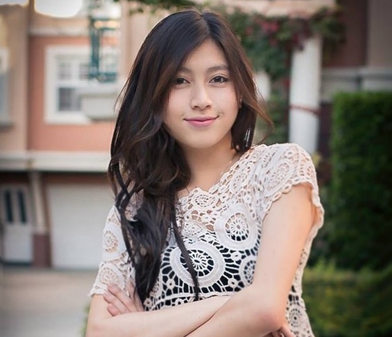 Co gai nguoi Viet hat hay, hoc dinh tren dat My hinh anh