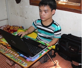 'Di nhan da cam' do 2 truong dai hoc danh tieng hinh anh