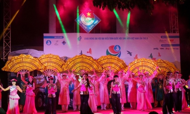 10 tiet muc lot vao dem gala 'Hanh trinh bai ca sinh vien' hinh anh