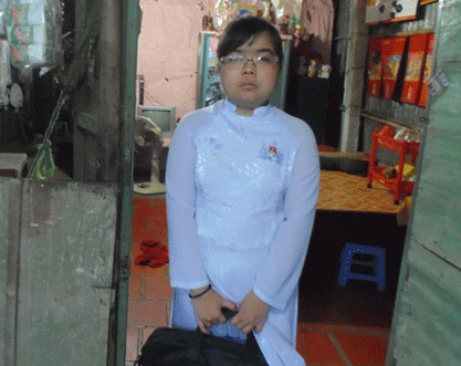 Chuyen co be 'so nang' hinh anh