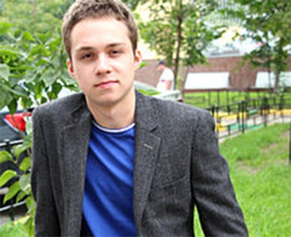 Than dong van hoc lam rung dong the gioi den Viet Nam hinh anh