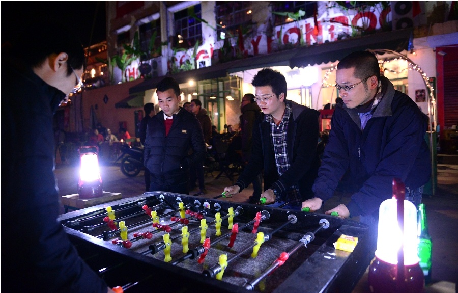 Khoanh khac dem cuoi truoc khi Zone 9 dong cua hinh anh