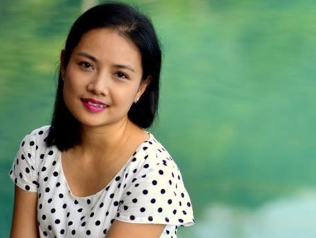 Giang vien xinh dep ra sach ‘Hen ho voi chau Au’ hinh anh