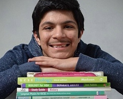 Cau hoc sinh co chi so IQ ngang Einstein va Bill Gates hinh anh