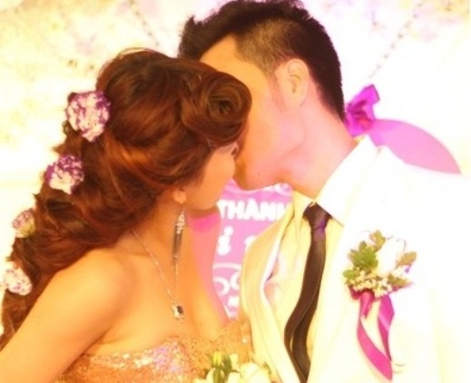 Hot girl sieu vong mot bat ngo lam dam cuoi gia hinh anh