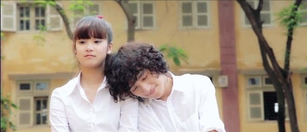 Clip 'Ngay ngo' cua hot girl Hoang Yen Chibi hut trieu like hinh anh