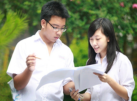 Lich thi tot nghiep 2014, mon Ngoai ngu co phan tu luan hinh anh