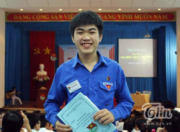 Minh Khang là một trong ít nam sinh trong lớp chuyên Văn.