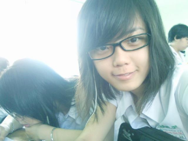 Lâm Á Hân (Hân Hani), cô gái sinh năm 1994 là hot girl của BB&BG chuyên đóng các vai diễn nhí nhảnh, hài hước. Hình ảnh này chụp lại từ năm 