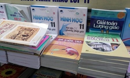 Sách giáo khoa tại Việt Nam.